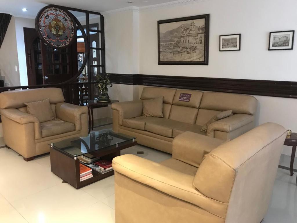 Hotel La Sabana Богота Экстерьер фото