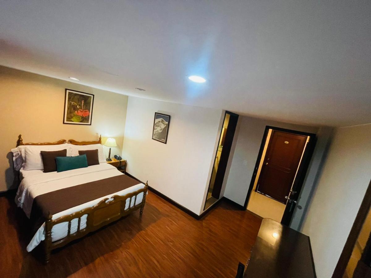 Hotel La Sabana Богота Экстерьер фото